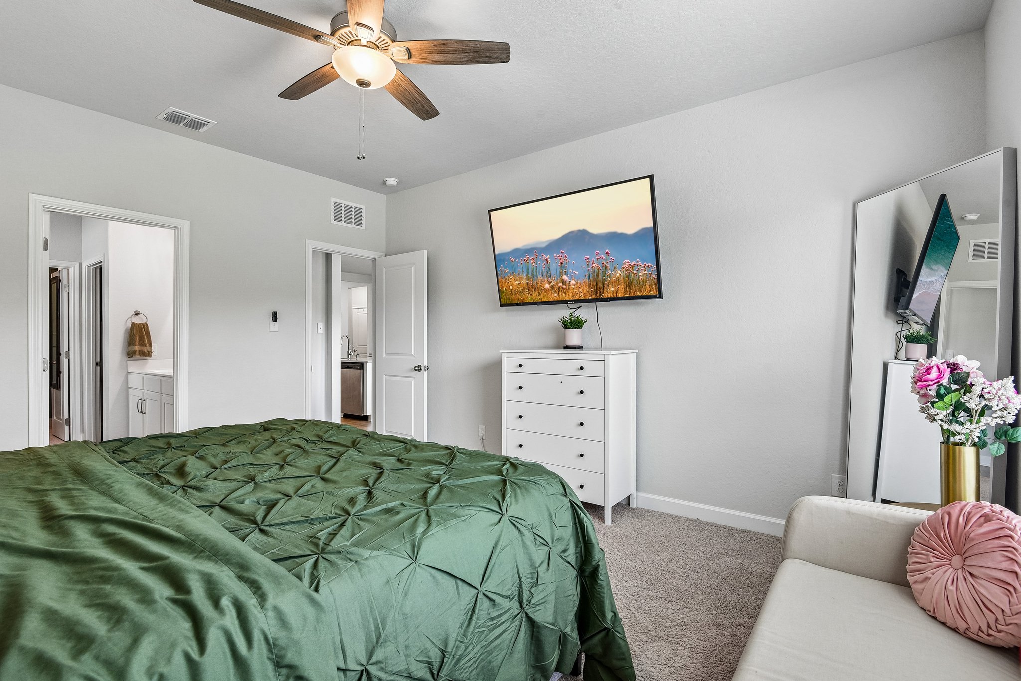 Vista Flats-S1905-030.jpg