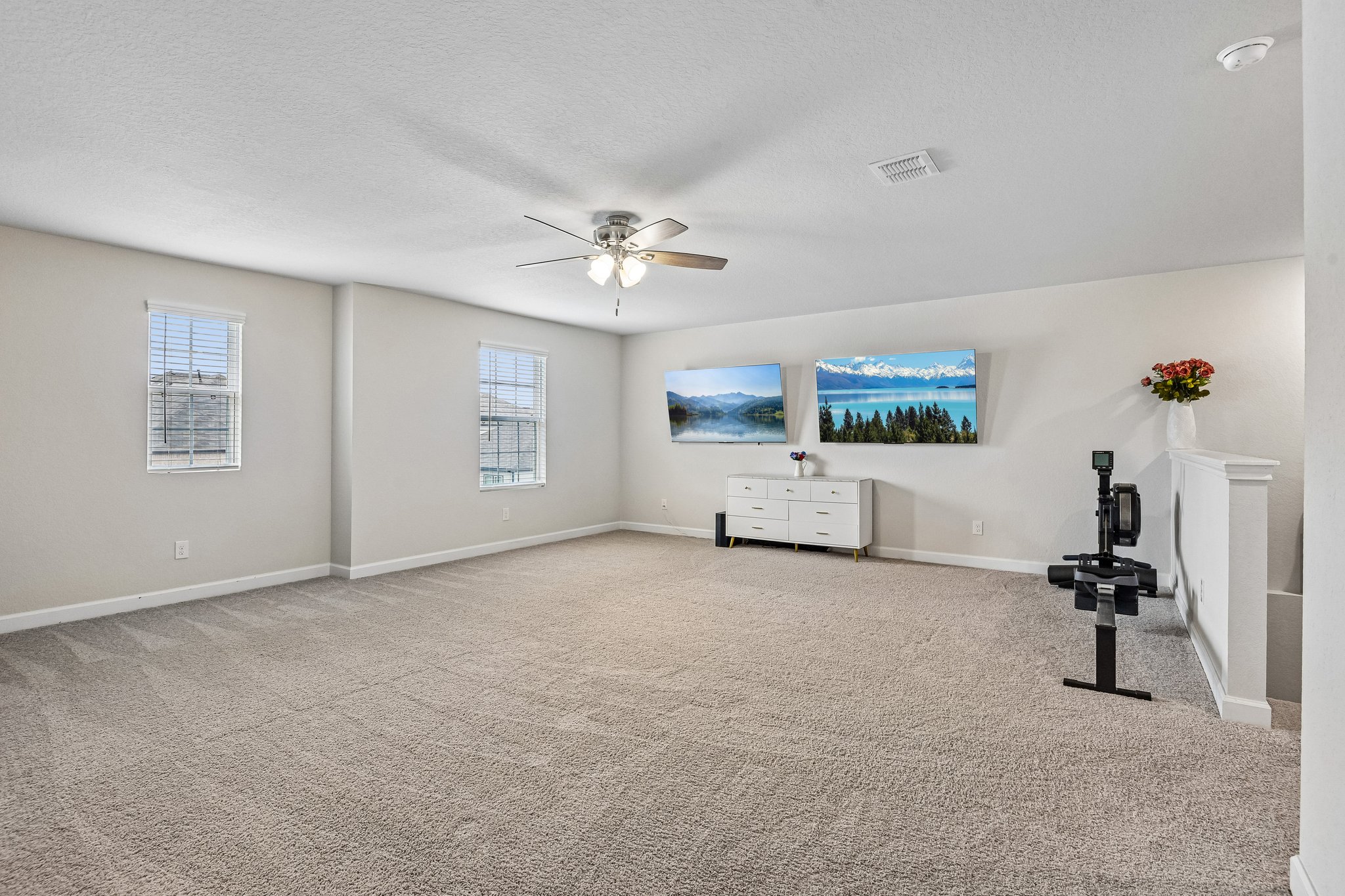 Vista Flats-S1905-043.jpg