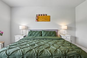 Vista Flats-S1905-032.jpg