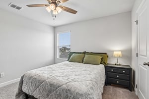 Vista Flats-S1905-040.jpg