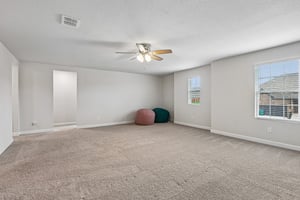 Vista Flats-S1905-046.jpg