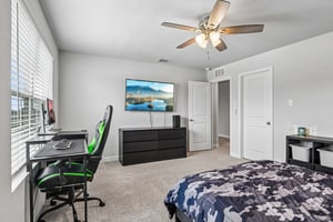 Vista Flats-S1905-050.jpg