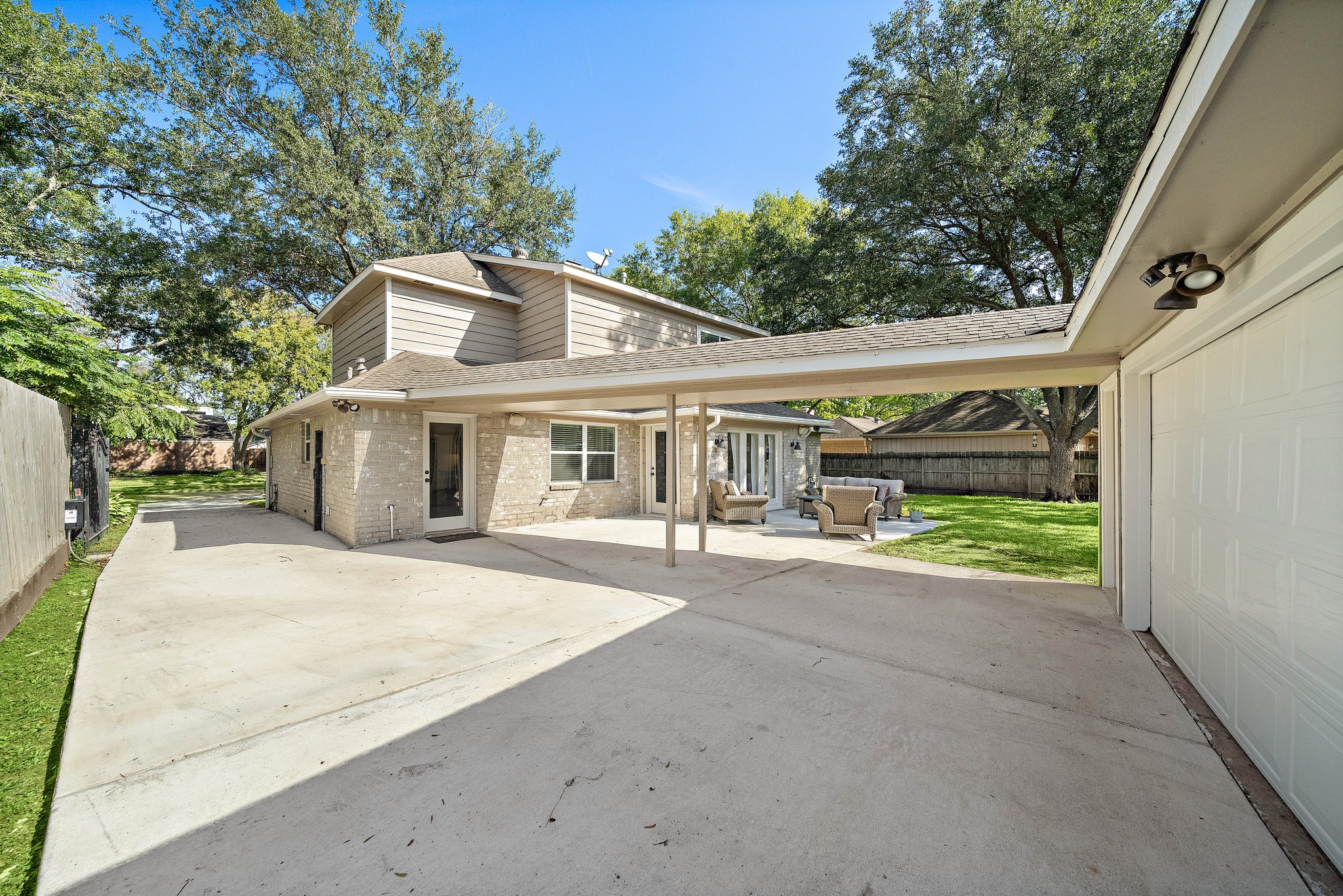 12111 Waldemar Dr, Houston, TX 77077 Strata Visuals