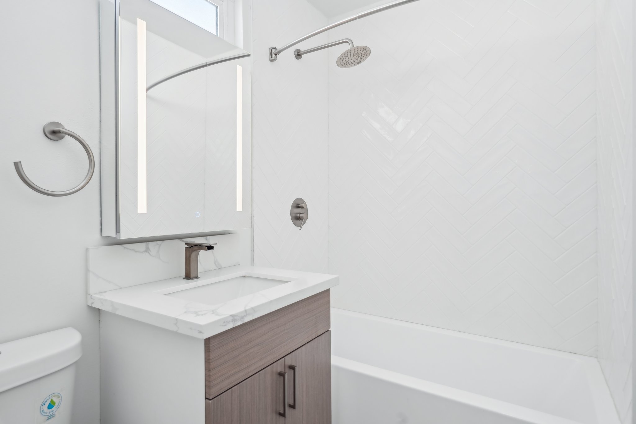 12111 Washington Pl 1_2 Los Angeles-0105-015.jpg