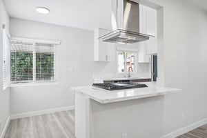 12111 Washington Pl 1_2 Los Angeles-0105-008.jpg
