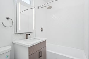 12111 Washington Pl 1_2 Los Angeles-0105-015.jpg
