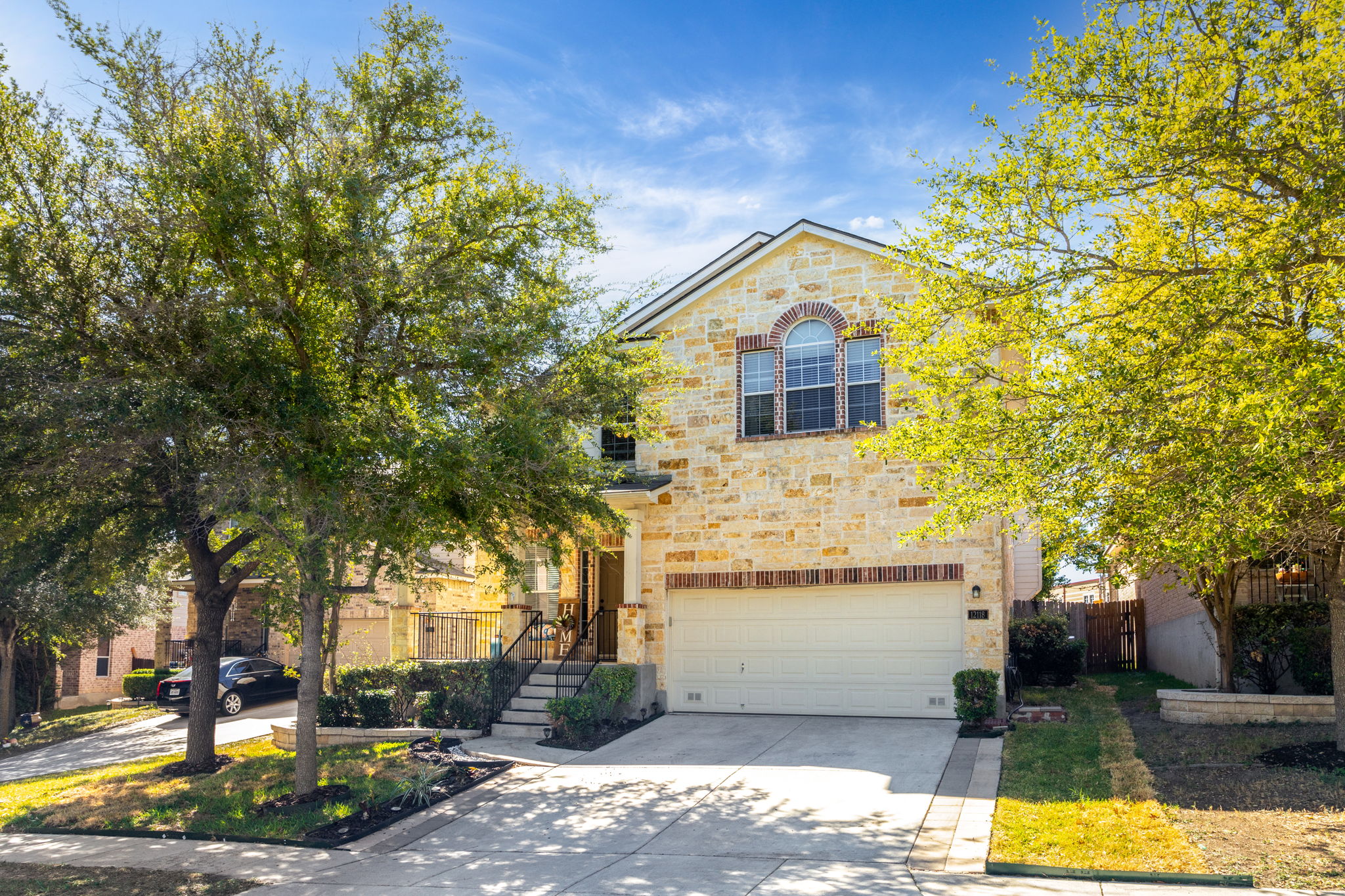 12118 Red Bud Leaf, San Antonio, TX 78253 MrHevia Media