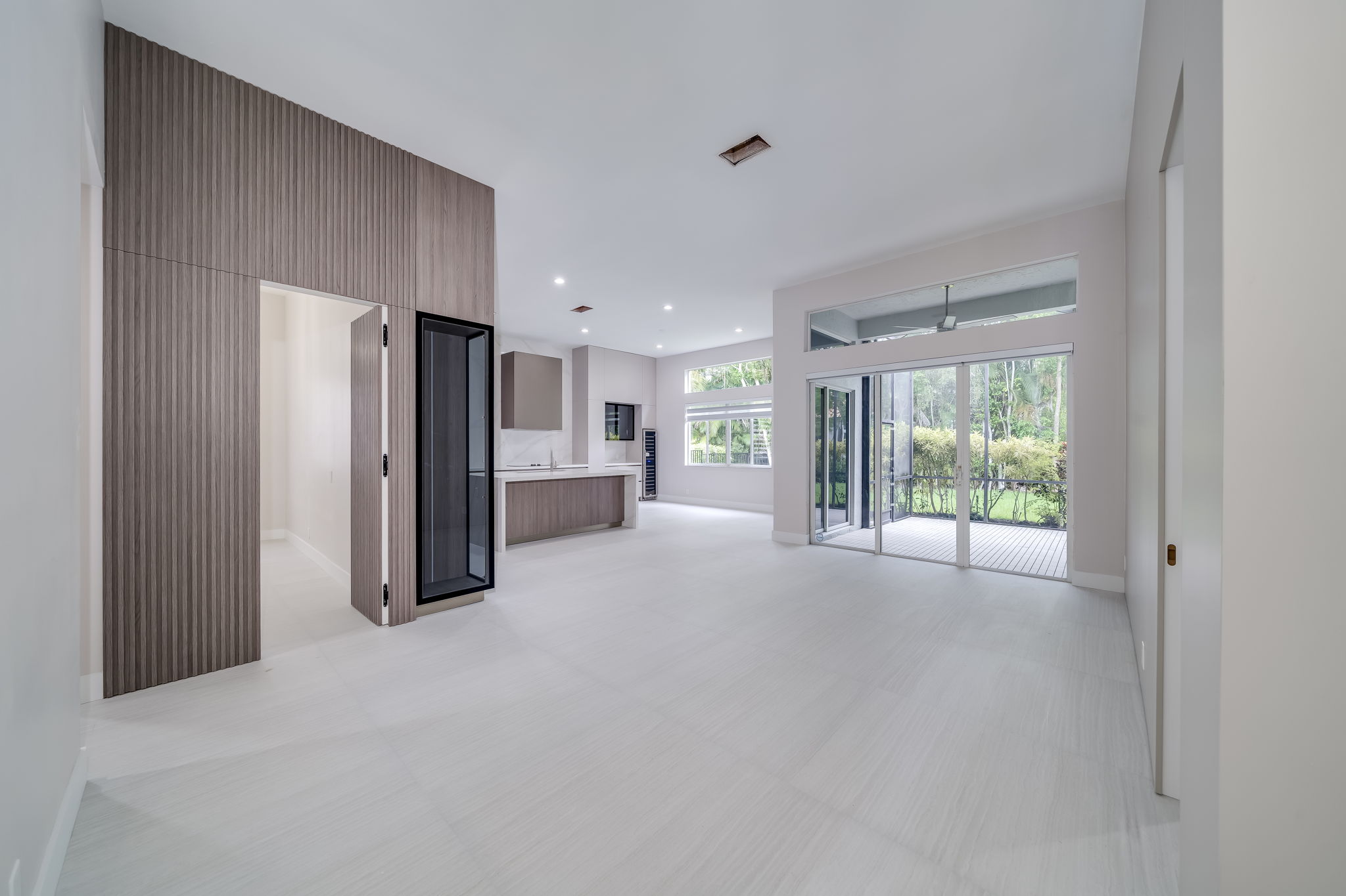 21024 NE 34th Ct, Aventura, FL 33180, USA Photo 12