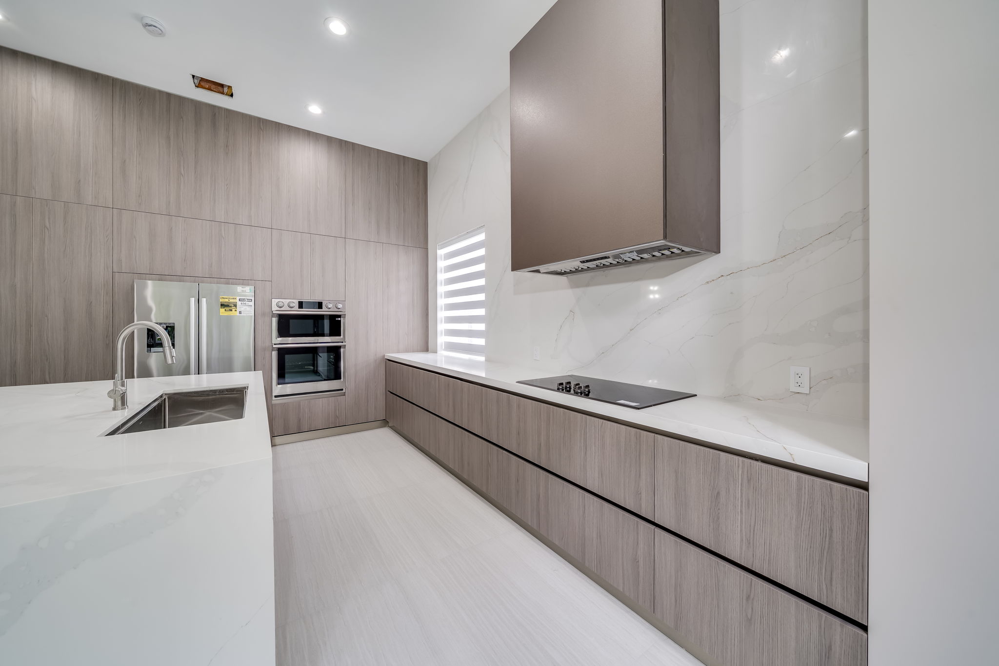 21024 NE 34th Ct, Aventura, FL 33180, USA Photo 21
