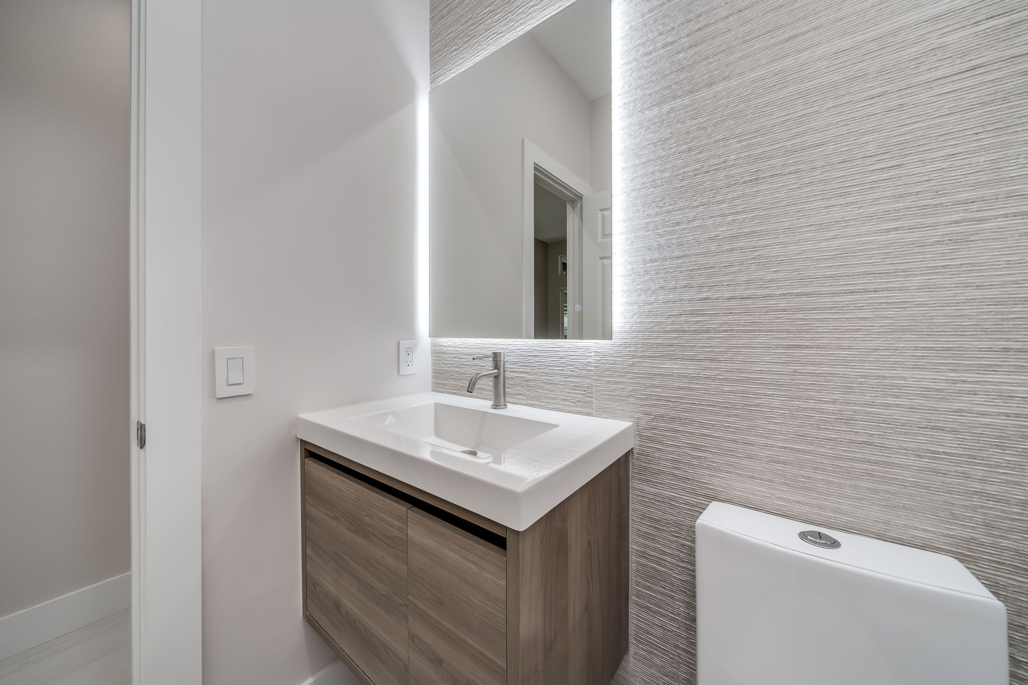 21024 NE 34th Ct, Aventura, FL 33180, USA Photo 27