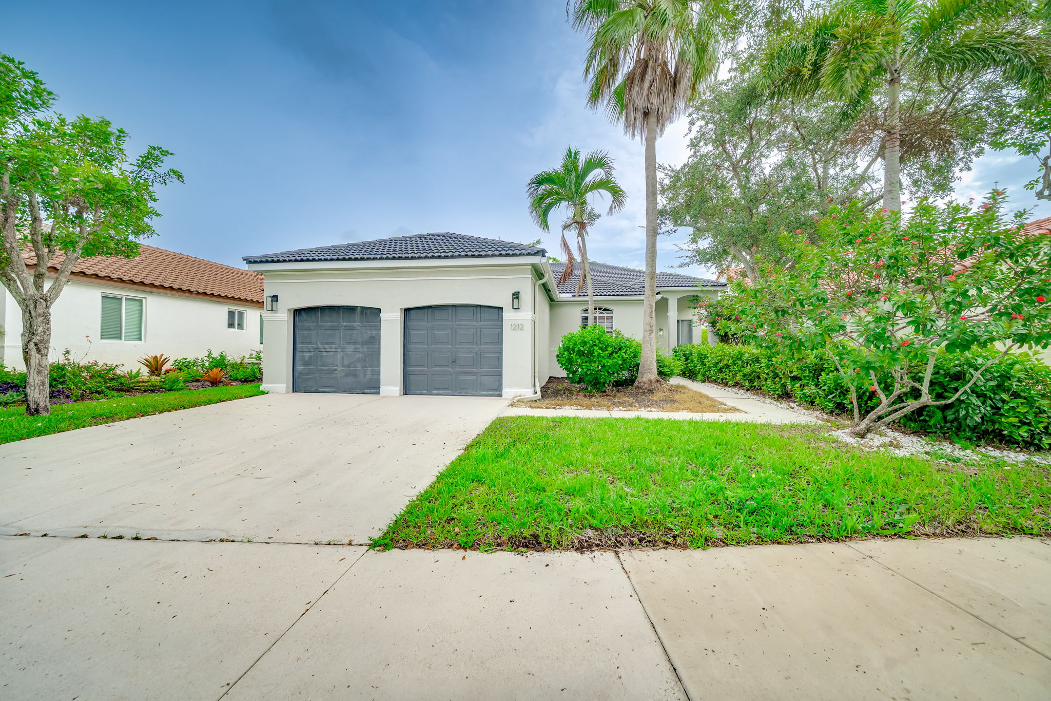 21024 NE 34th Ct, Aventura, FL 33180, USA Photo 5