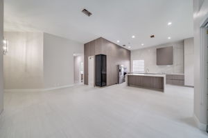 21024 NE 34th Ct, Aventura, FL 33180, USA Photo 14
