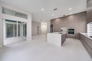 21024 NE 34th Ct, Aventura, FL 33180, USA Photo 16