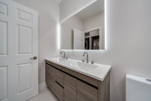 21024 NE 34th Ct, Aventura, FL 33180, USA Photo 38