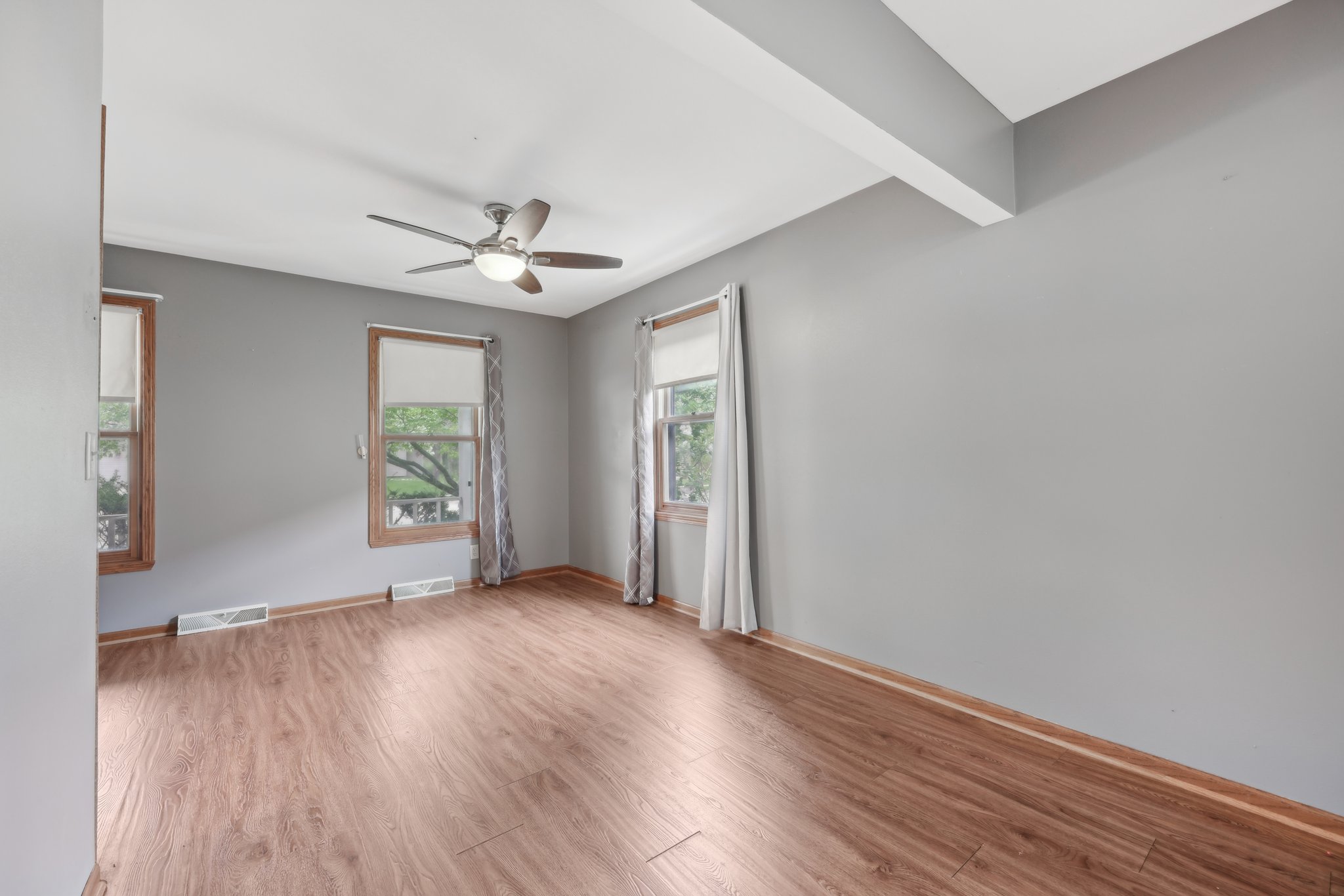 N Glenwood Cir-1405-015.jpg