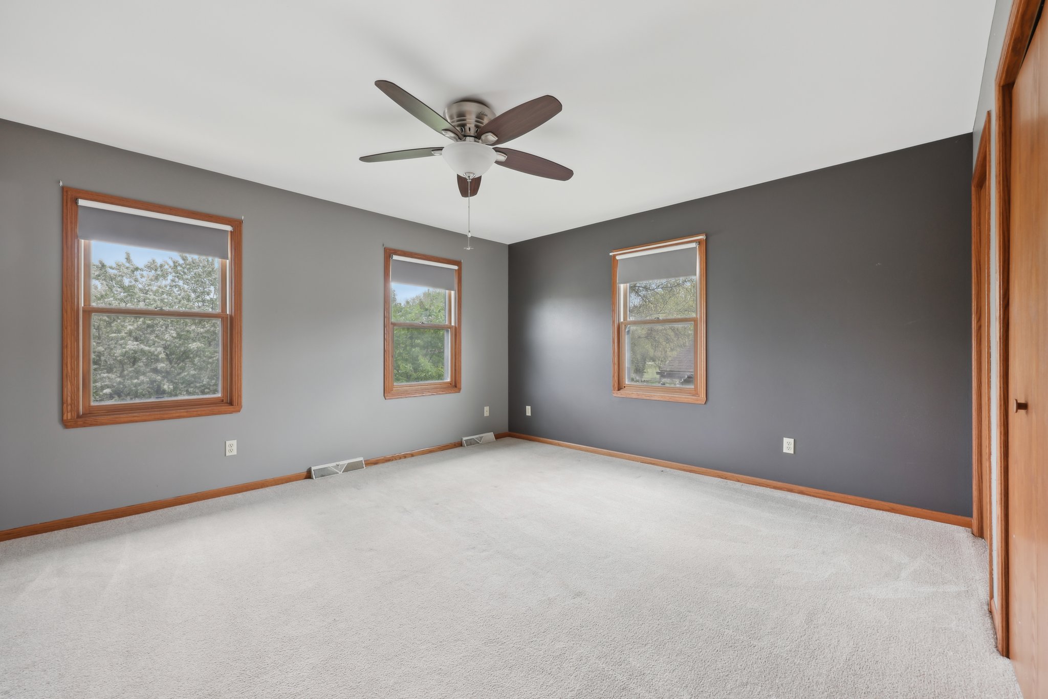 N Glenwood Cir-1405-021.jpg