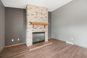 N Glenwood Cir-1405-006.jpg