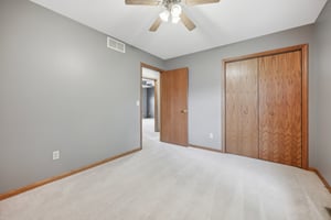 N Glenwood Cir-1405-018.jpg