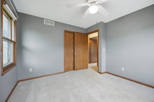 N Glenwood Cir-1405-020.jpg