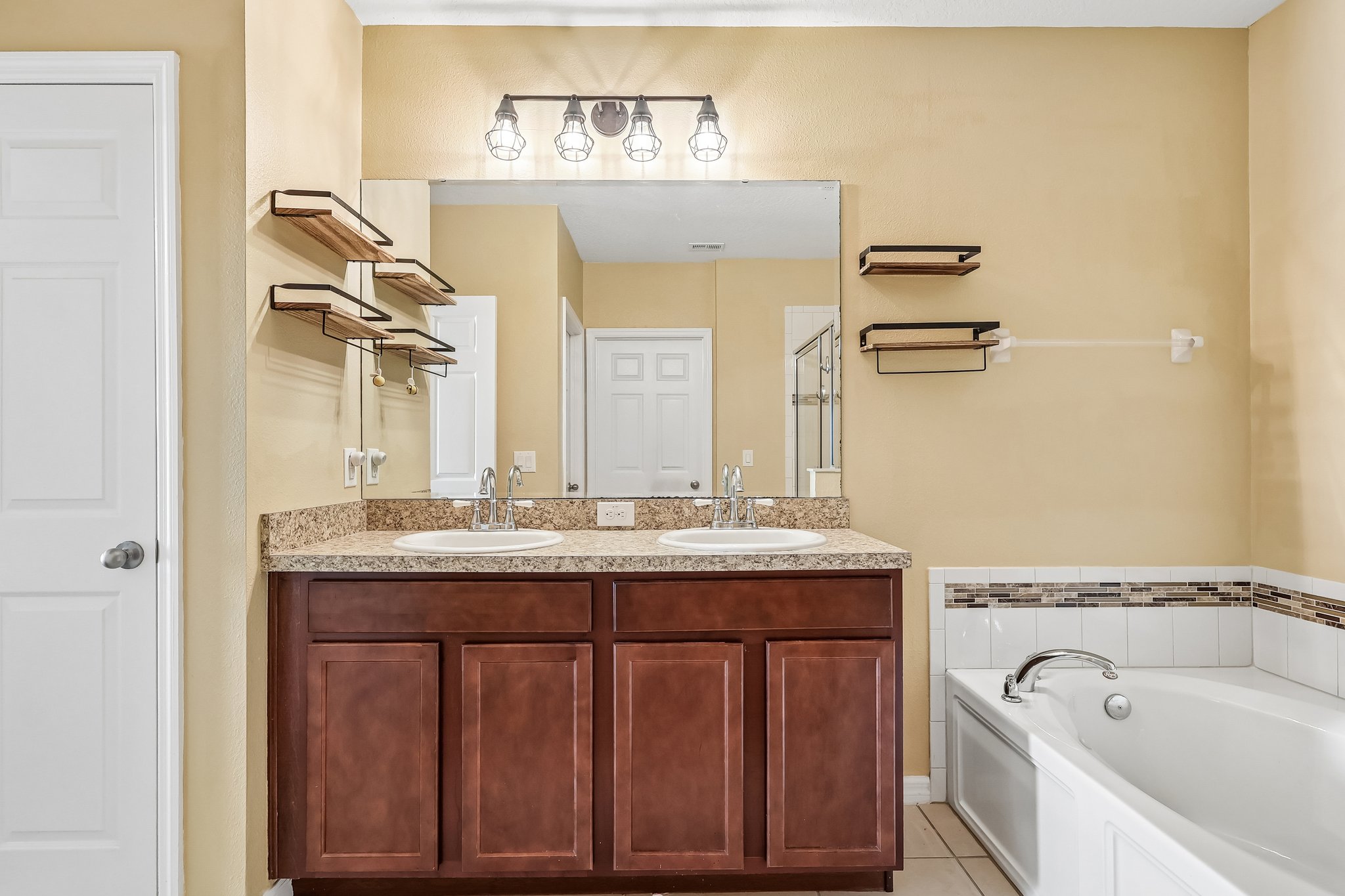 Osprey Ridge Dr-S2307-022.jpg