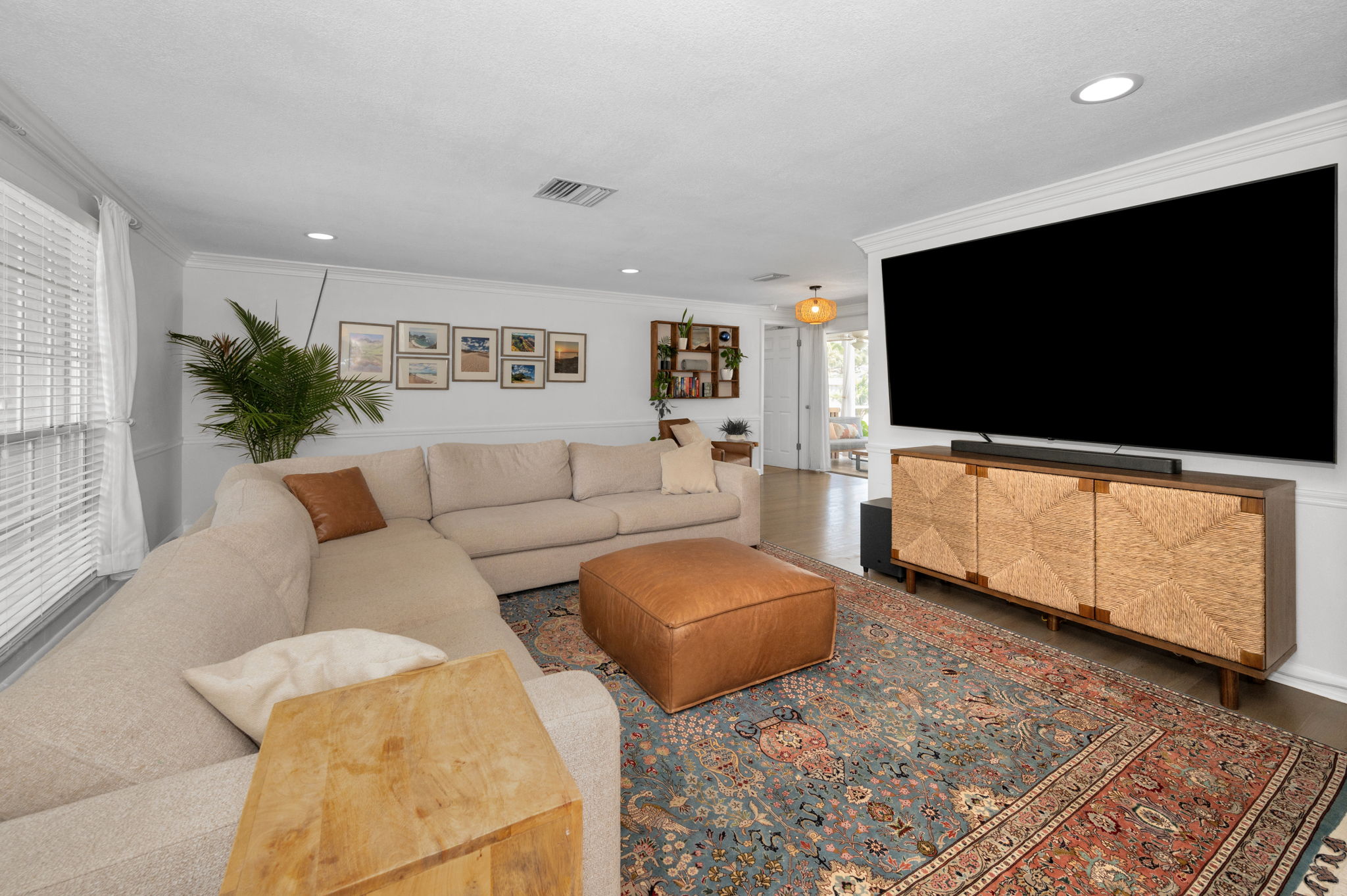 Living Room4