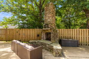  Photo 44