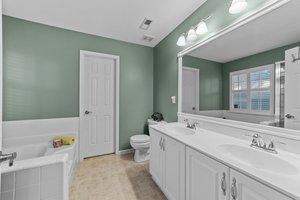  Photo 47