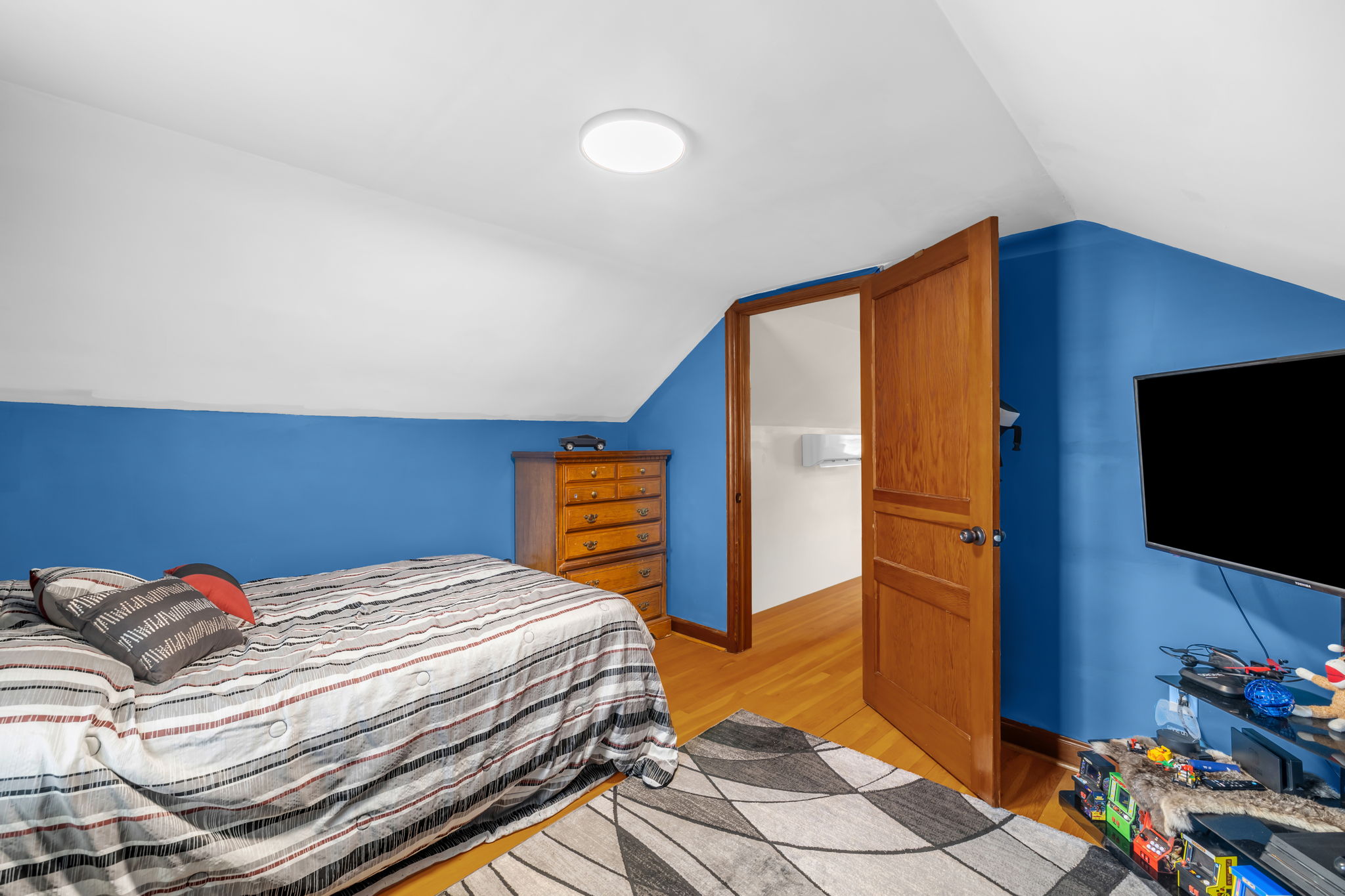 1213 Barnes St-18