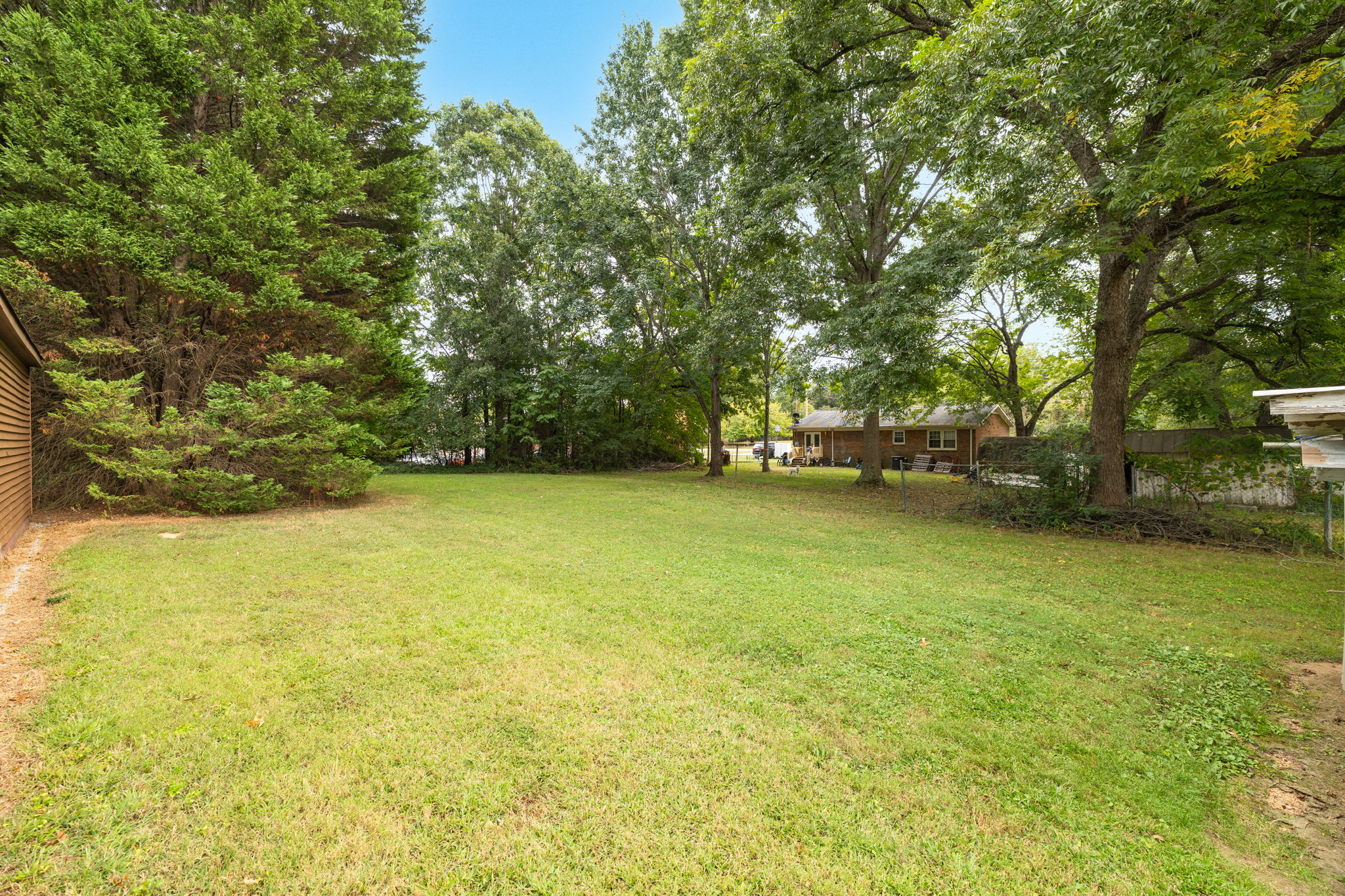 1213 Barnes St-30