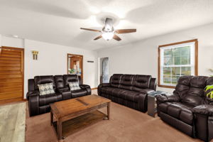 1213 Barnes St-6