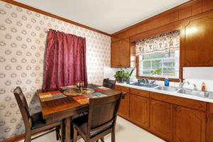 1213 Barnes St-8