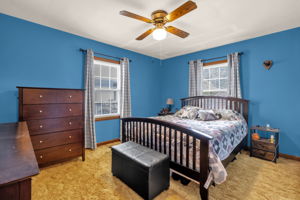 1213 Barnes St-12