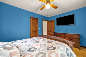 1213 Barnes St-13