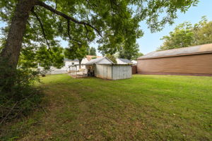 1213 Barnes St-27