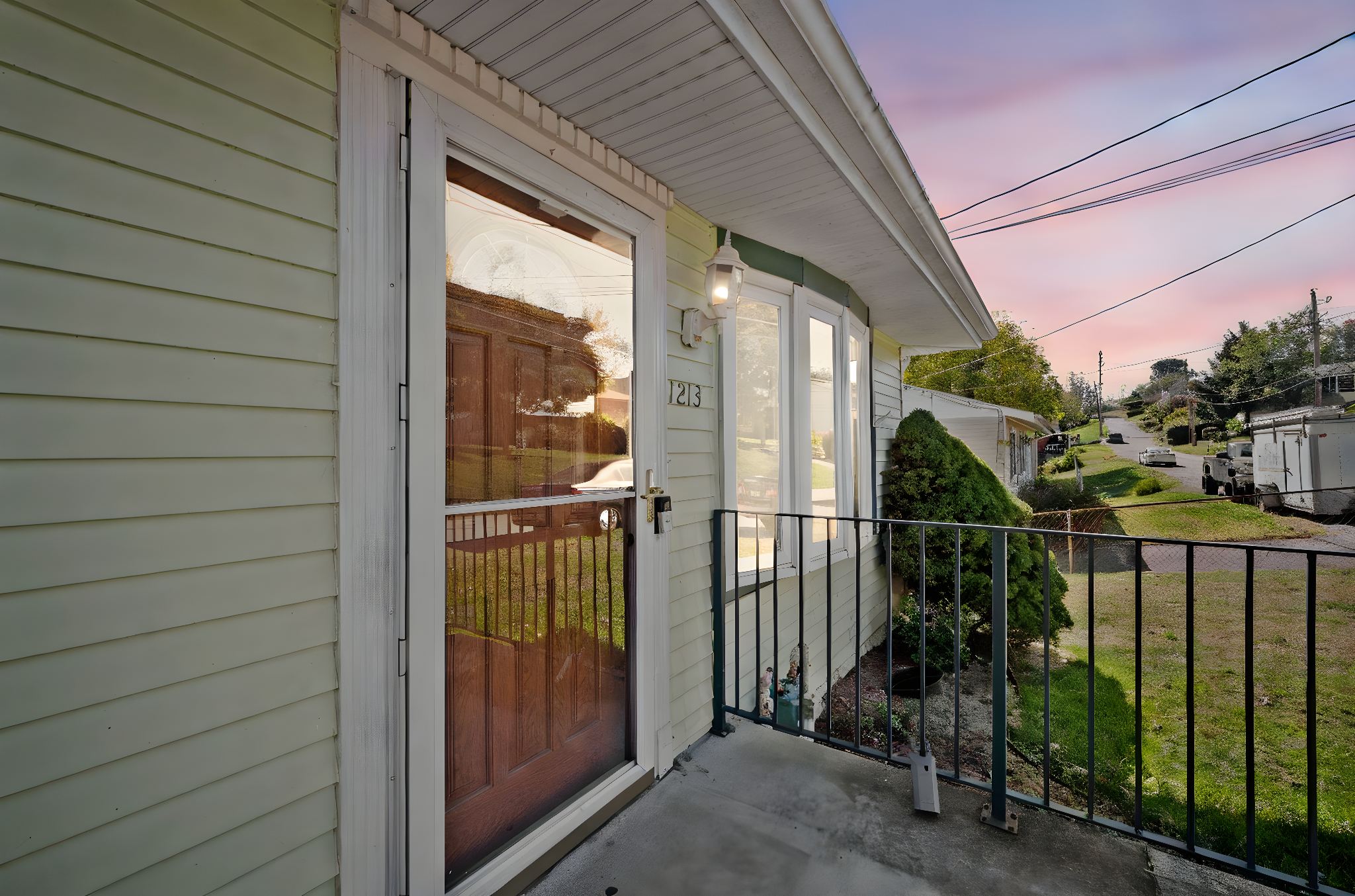 INTERIOR-8 day to dusk.jpeg