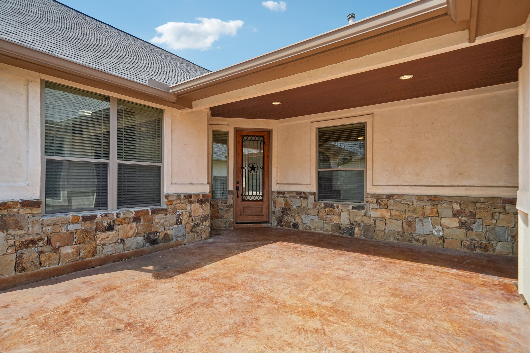 Gruene Vine Ct-S1410-005.jpg