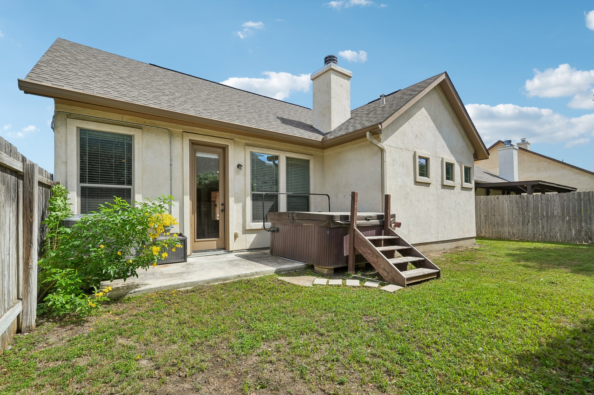 Gruene Vine Ct-S1410-028.jpg