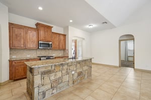 Gruene Vine Ct-S1410-012.jpg