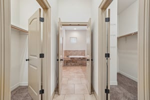 Gruene Vine Ct-S1410-021.jpg