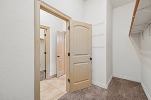 Gruene Vine Ct-S1410-022.jpg