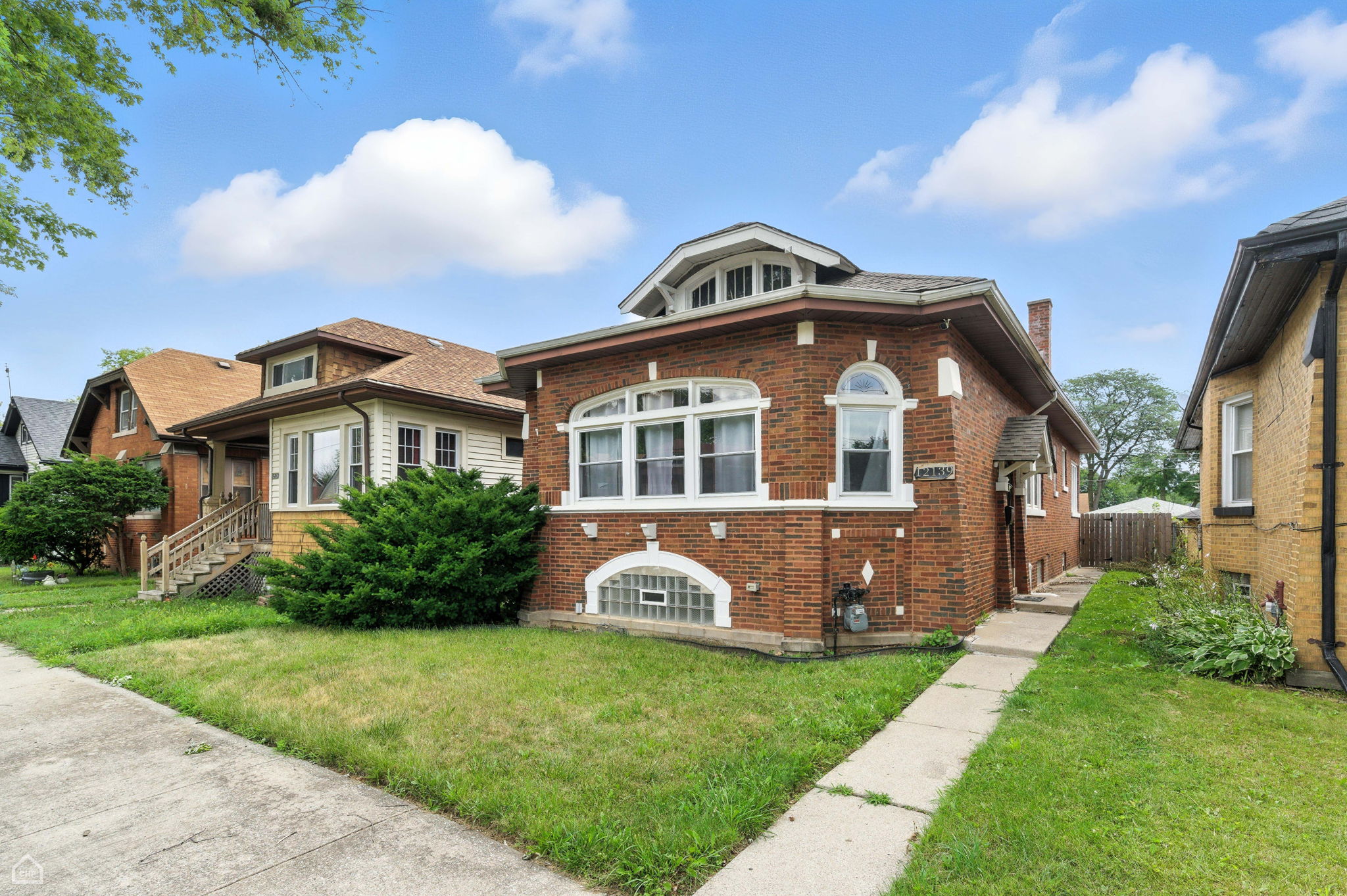 12139 S Yale Ave_004