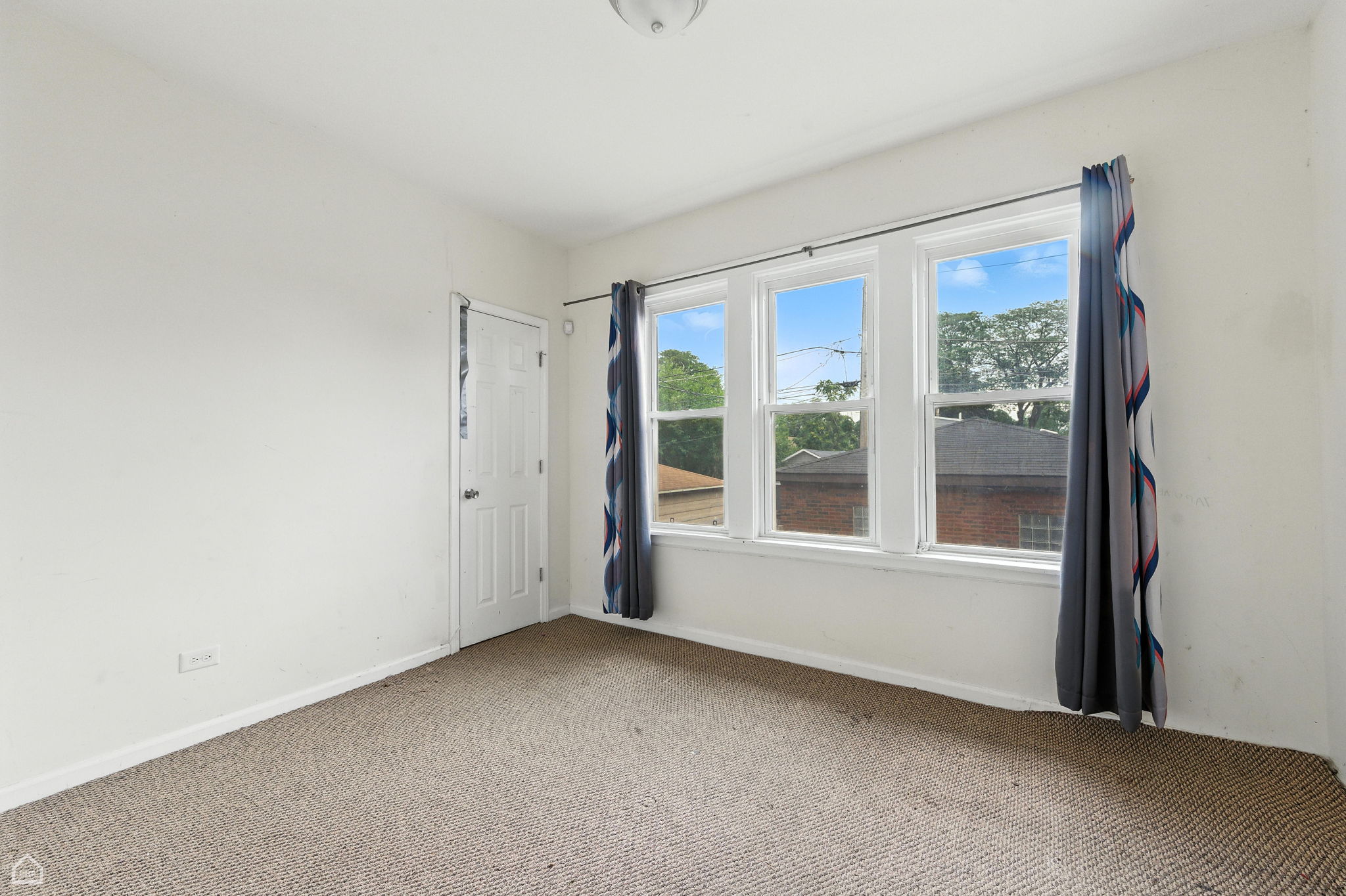 12139 S Yale Ave_018