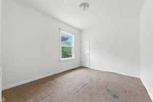 12139 S Yale Ave_014