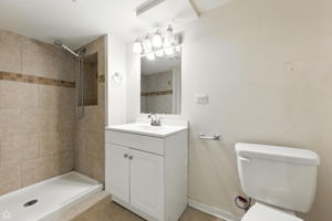 12139 S Yale Ave_020