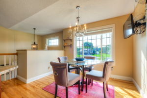 Kitchen/Eating Area