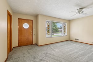 Lesley Ave-S1408-005.jpg