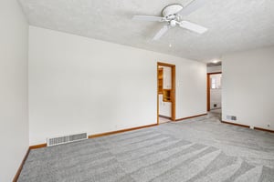 Lesley Ave-S1408-007.jpg