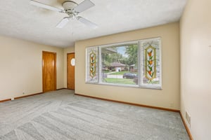Lesley Ave-S1408-008.jpg