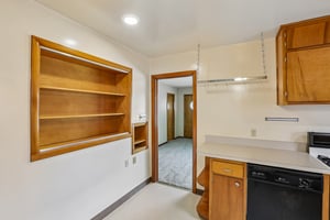 Lesley Ave-S1408-011.jpg