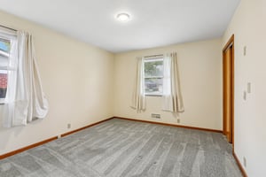 Lesley Ave-S1408-012.jpg
